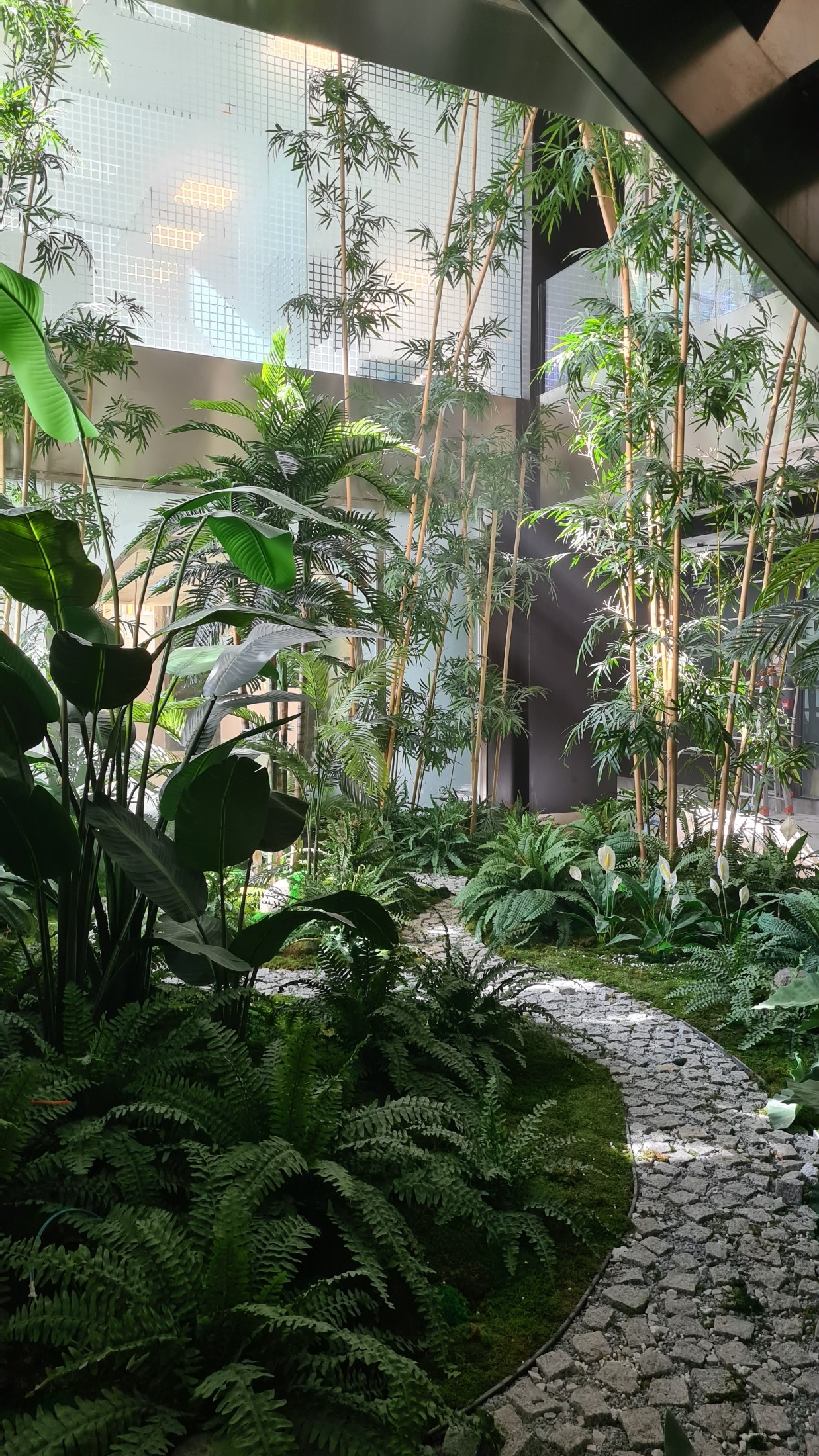 Interior oficinas jardÍn horizontal artificial (1)